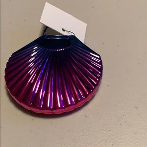 ♦️Brand new compact shell mirror, double sided